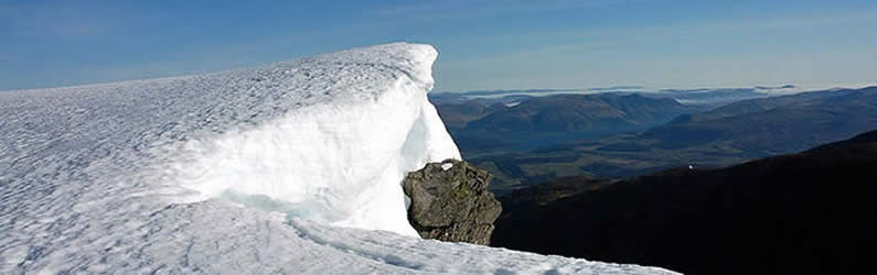 Snow cornice on the North Face - Ben Nevis